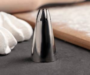 Насадка кондитерская «Закрытая звезда», d=2,2 см, вых. 1,2 см